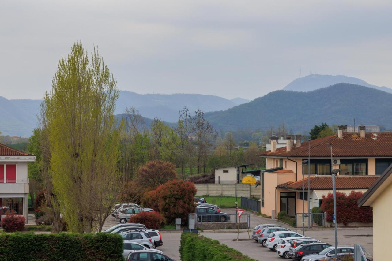 Giotto Guesthouse Due Carrare Exterior photo